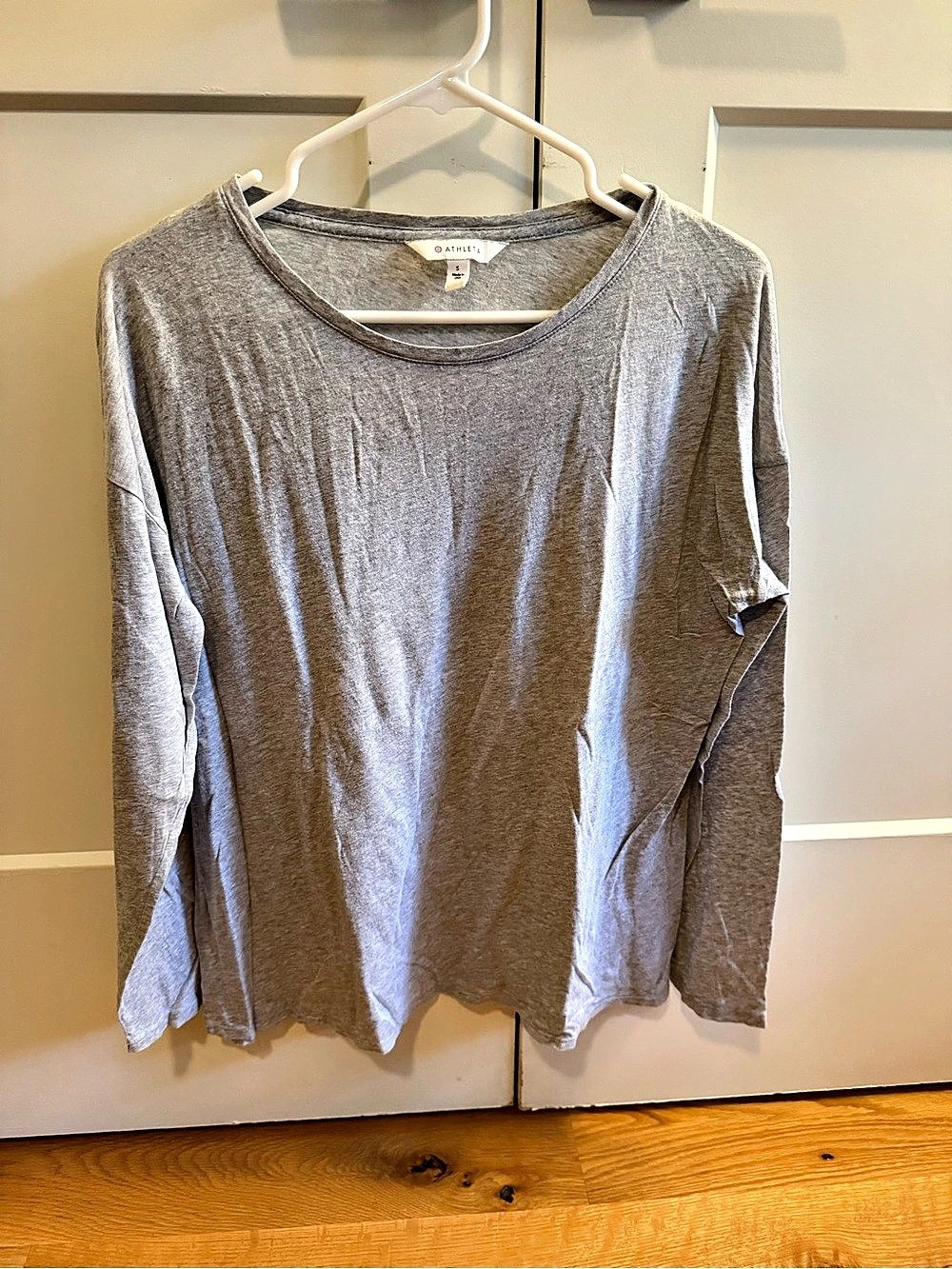 Athleta Gray Long Sleeve Tee Size Medium